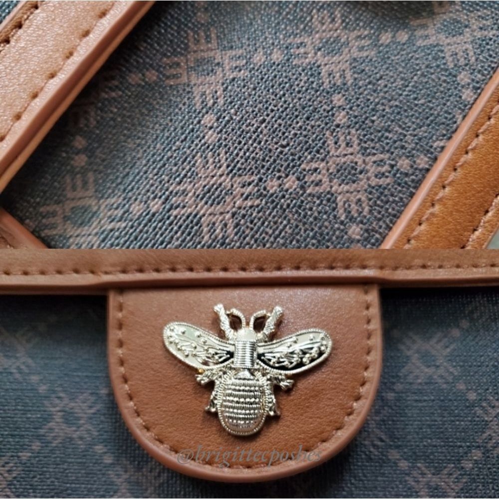 CALISTA Shoulder/Crossbody   - Picture 9 of 15